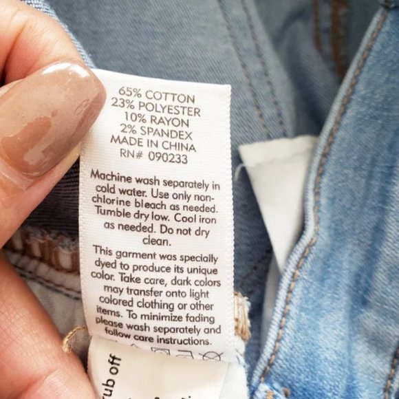 CAbi #393 | Women Lightweight Utility Cargo Jacket - Picture 5 of 8